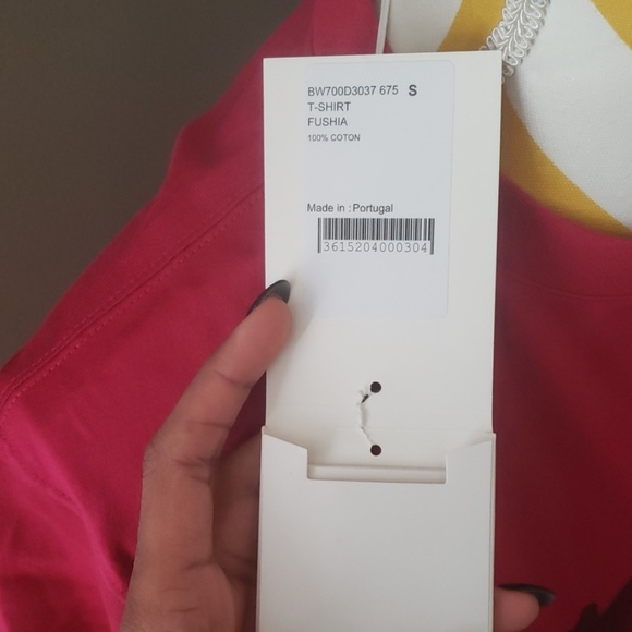 Givenchy tshirt - Picture 3 of 4